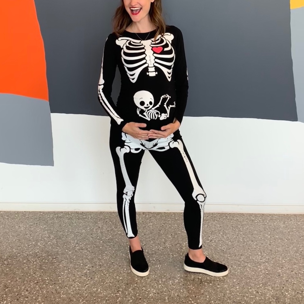 Maternity skeleton costume/ legging set.